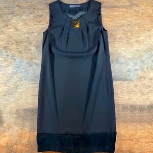 ETRO Dress Womens Size 42 Black Sleeveless Neck Pendant Velvet Lined Cocktail